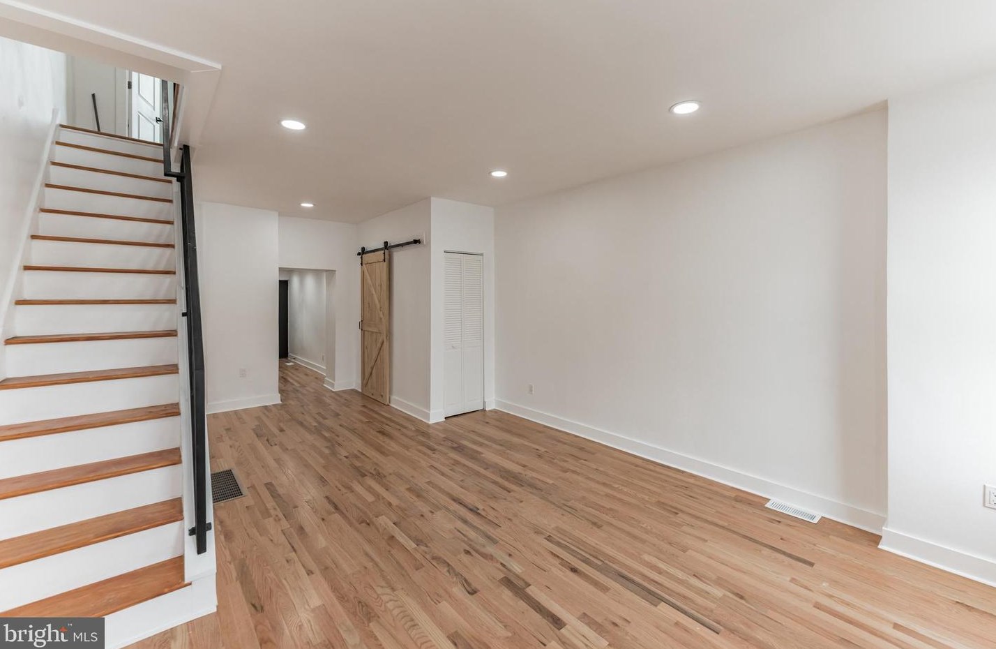 2818 Miller St, Philadelphia, PA 19134-4727