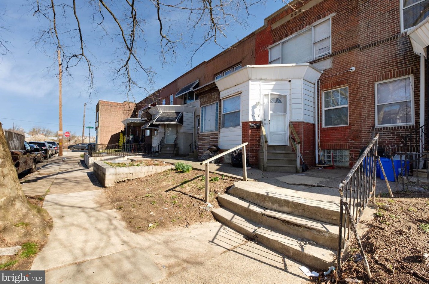 2513 68th St, Philadelphia, PA 19142-2723