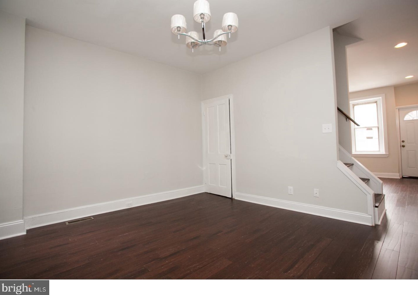 171 Kalos St, Philadelphia, PA 19128-3831