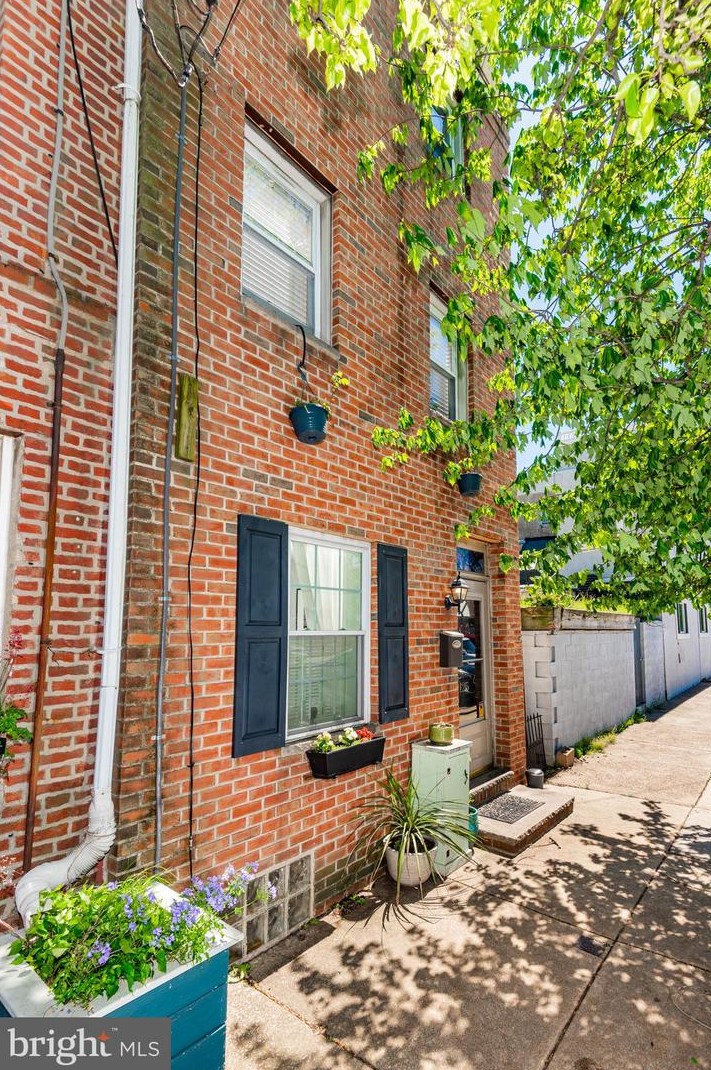 1125 E Moyamensing Ave, Philadelphia, PA 19147