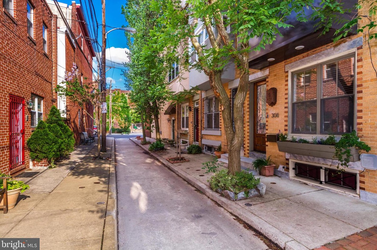 308 Pemberton St, Philadelphia, PA 19147-3214