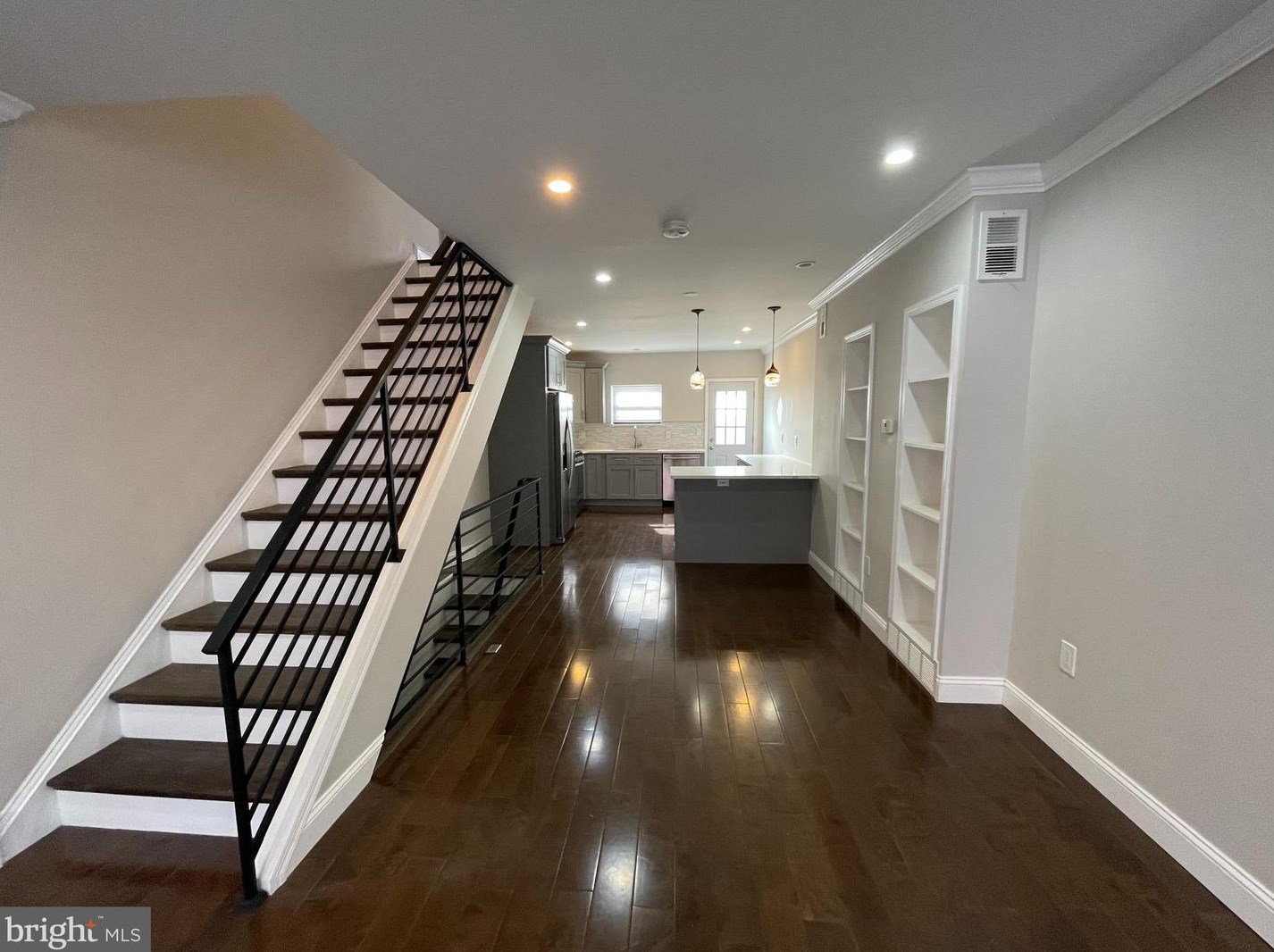 1742 Cleveland St, Philadelphia PA  19145-2107 exterior