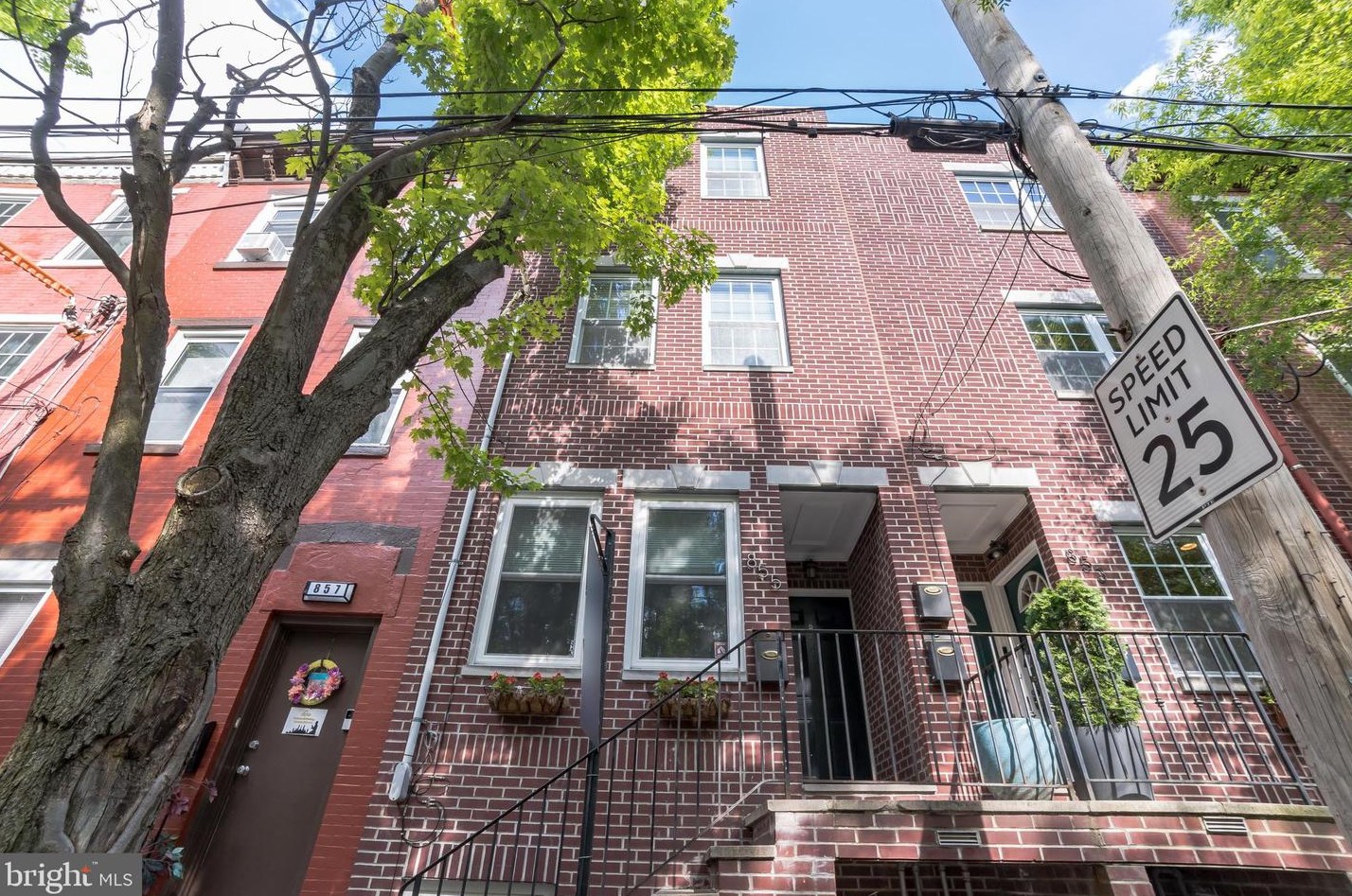 855 Uber St, Philadelphia, PA 19130-2033