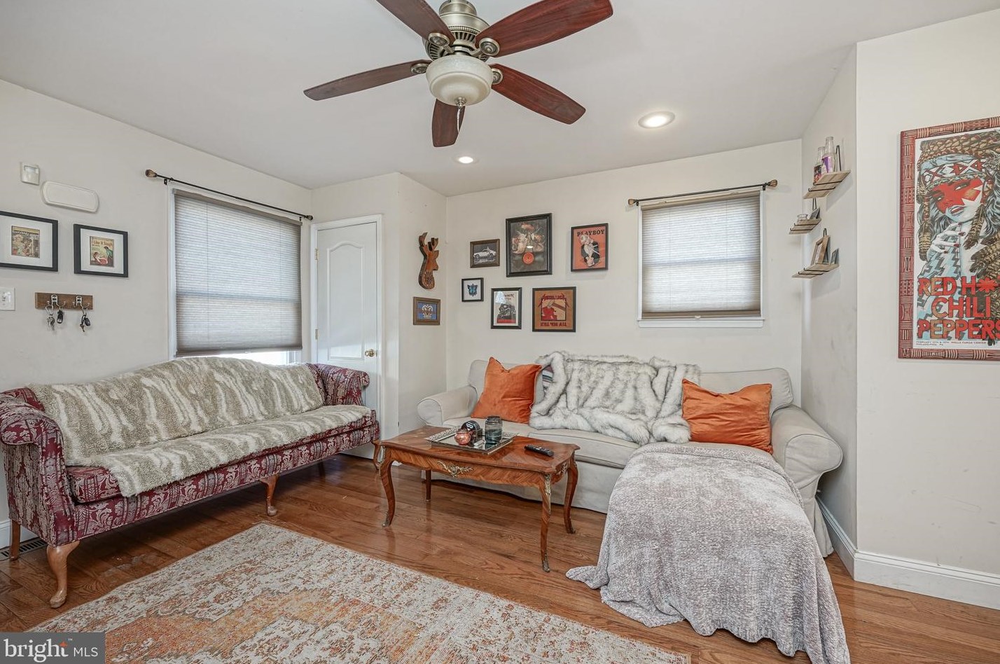 2219 Almond St, Philadelphia, PA 19125-3604