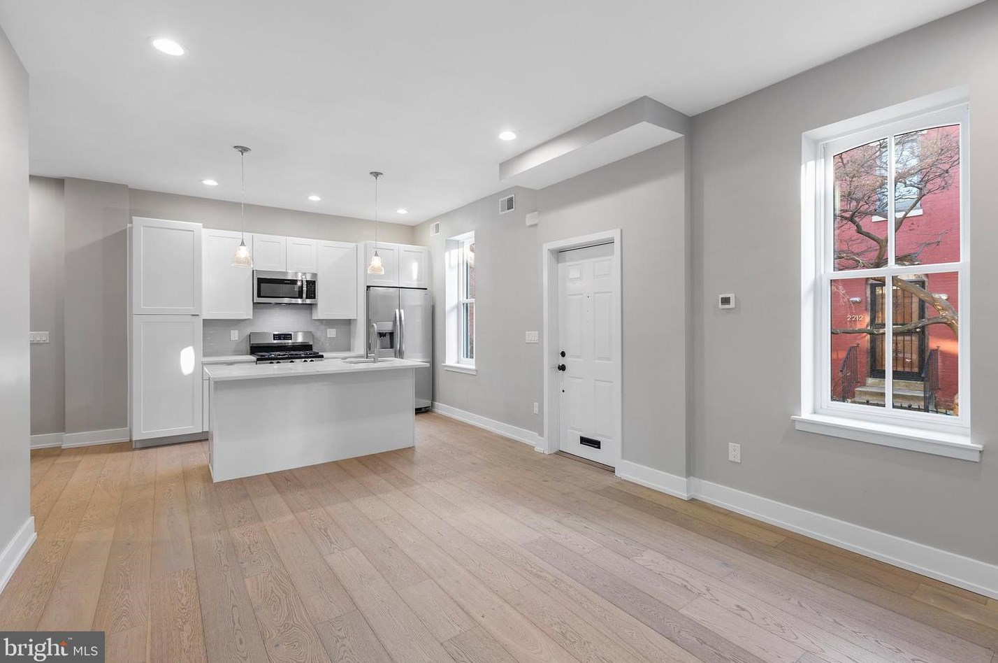 2213 Madison Sq, Philadelphia PA  19146-1710 exterior