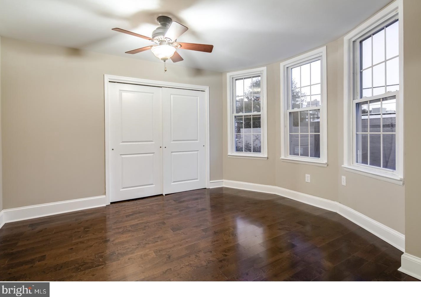 928 Fitzwater St #2, Philadelphia, PA 19147