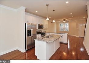 139 Kingsley St, Philadelphia PA 19128-3604 exterior