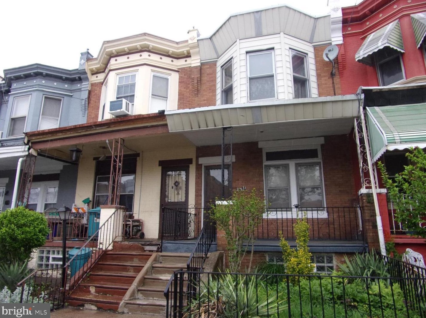 2331 Huntingdon St, Philadelphia, PA 19132-3625