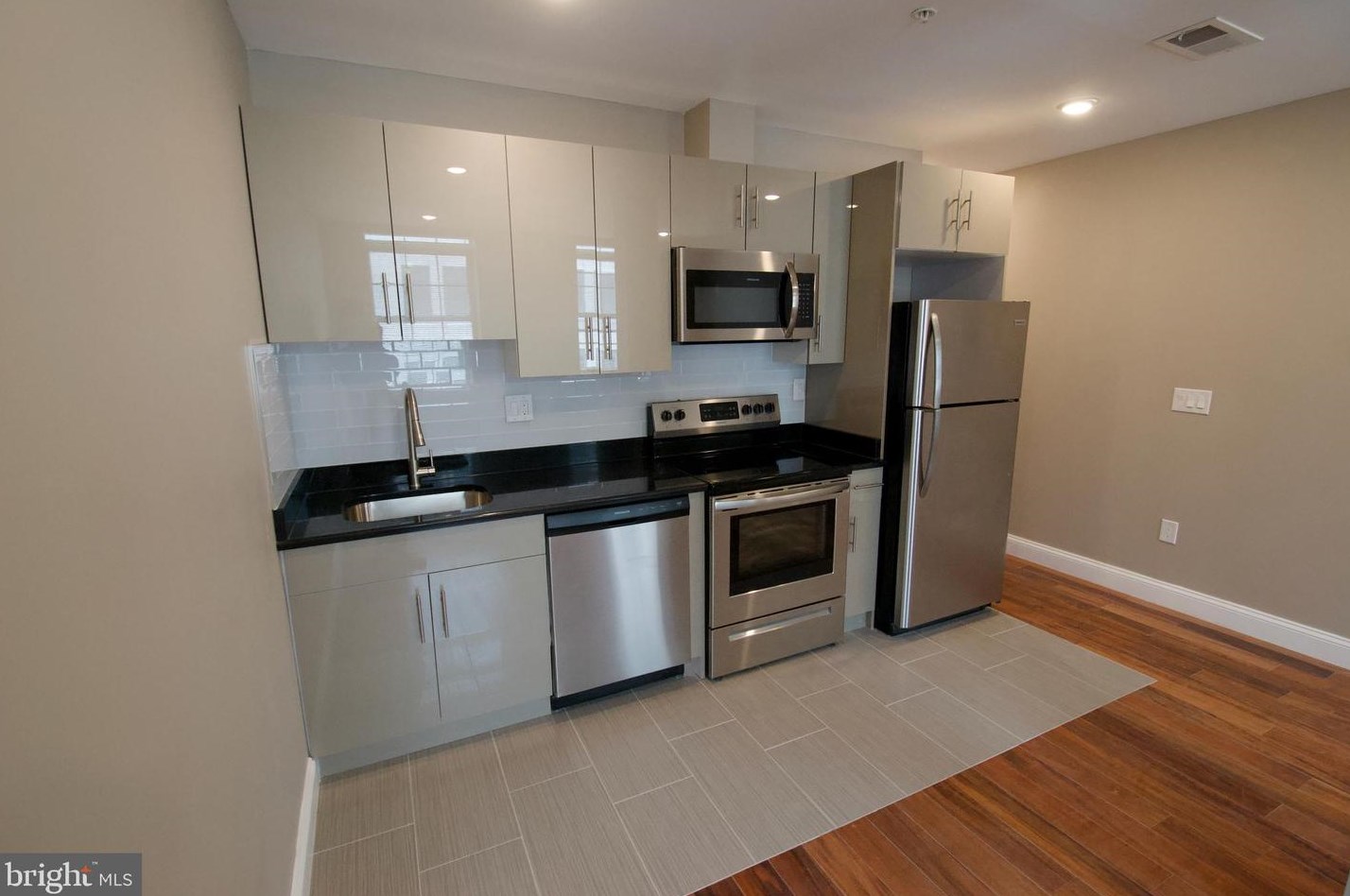 1422 Callowhill St #u407, Philadelphia, PA 19130