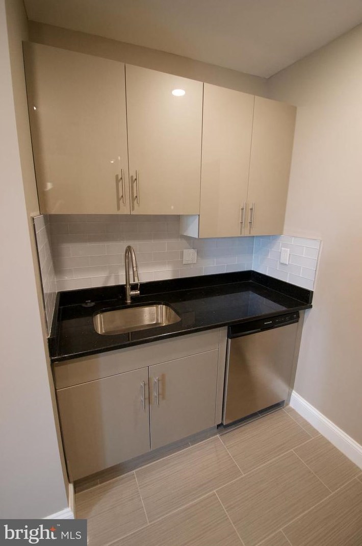 1422 Callowhill St #u404, Philadelphia, PA 19130