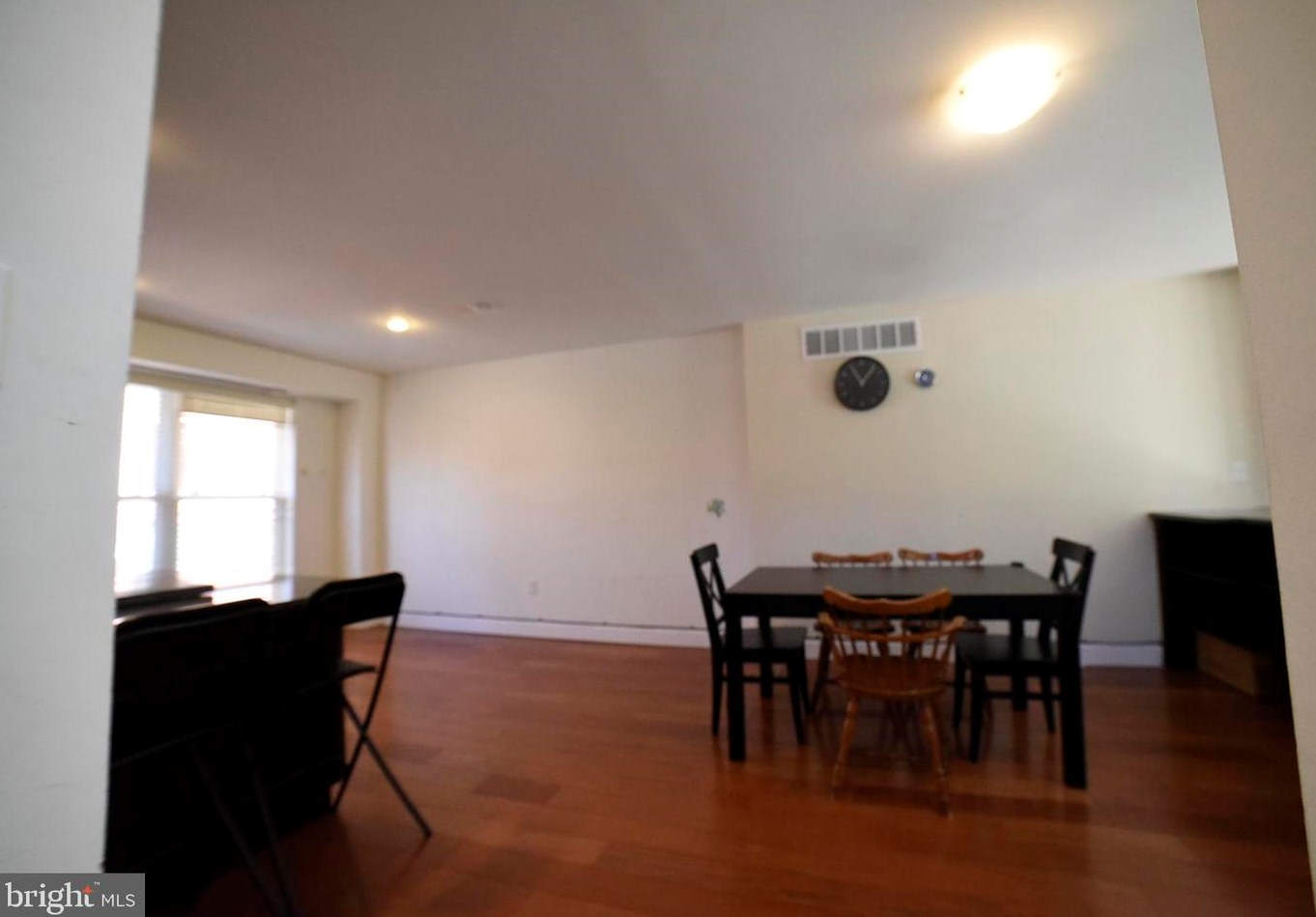 2060 Appletree St, Philadelphia, PA 19103