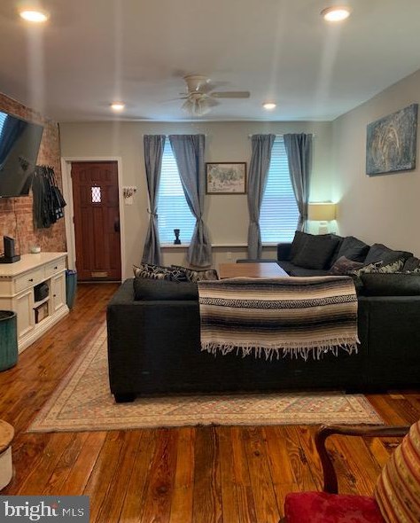 430 Mcclellan St, Philadelphia, PA 19148