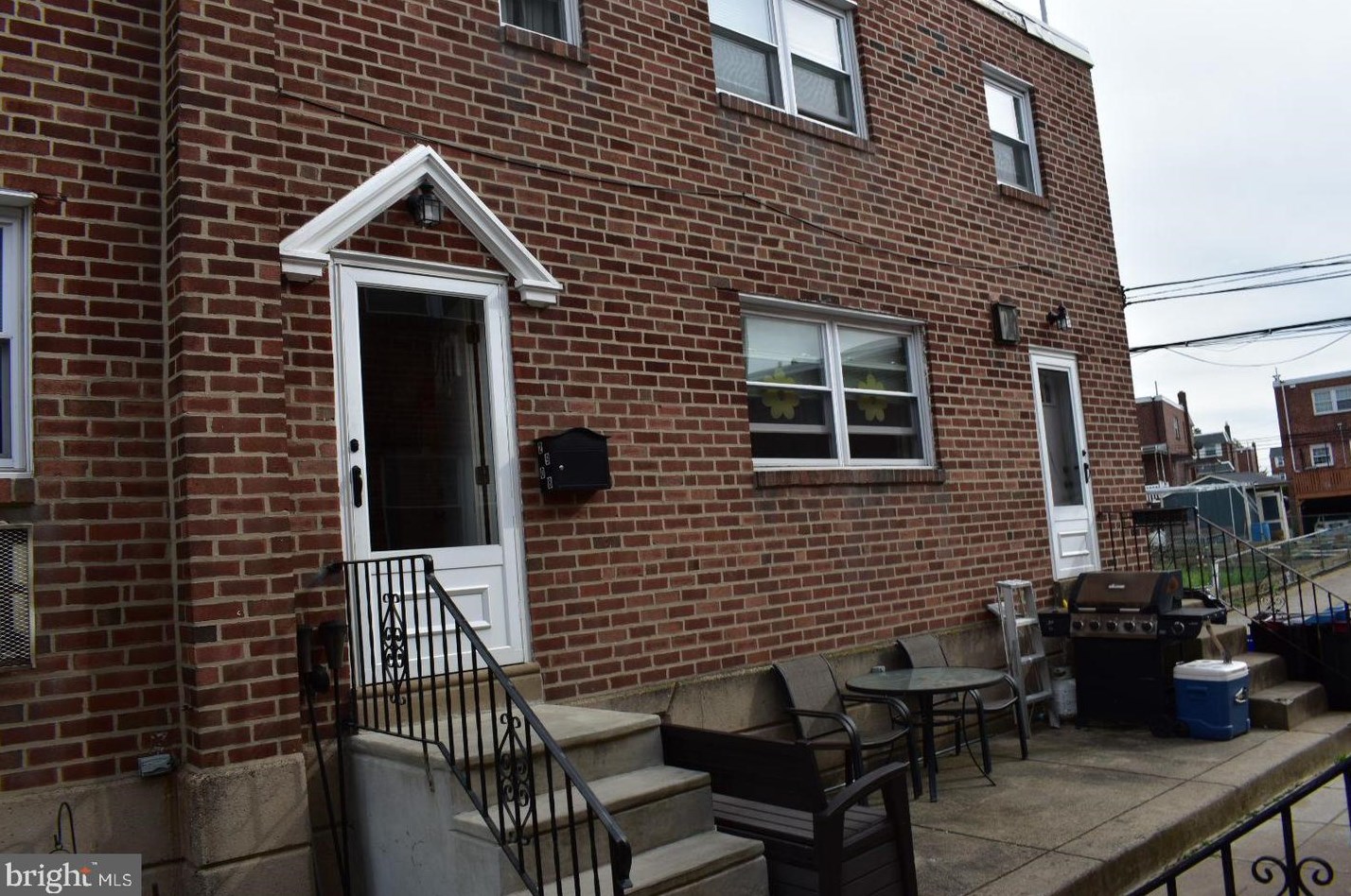 2908 Guilford St, Philadelphia, PA 19152-4521