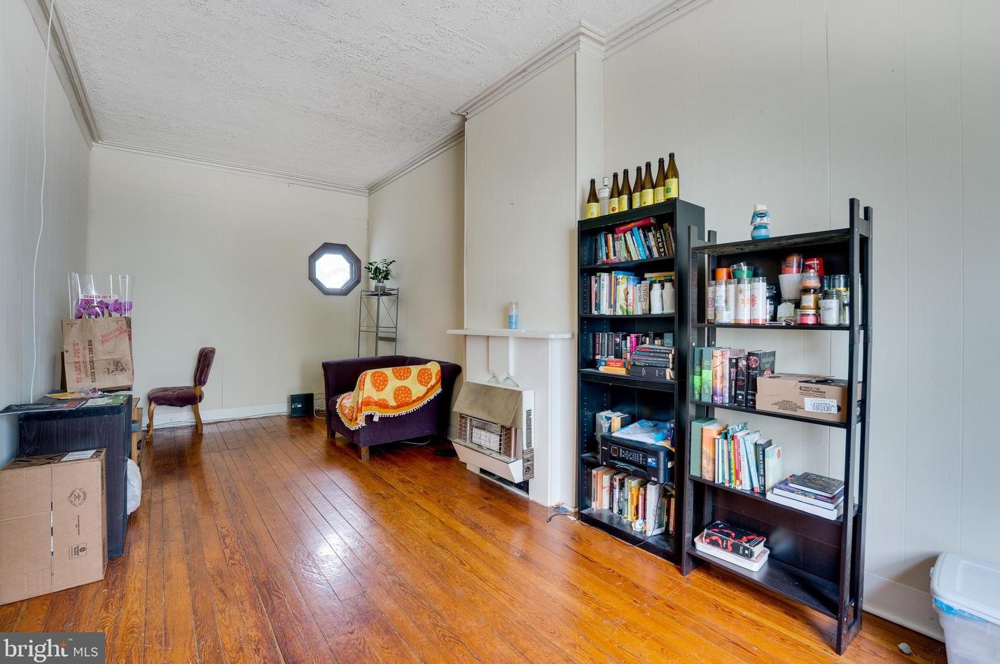 164 Kalos St, Philadelphia, PA 19128-3830