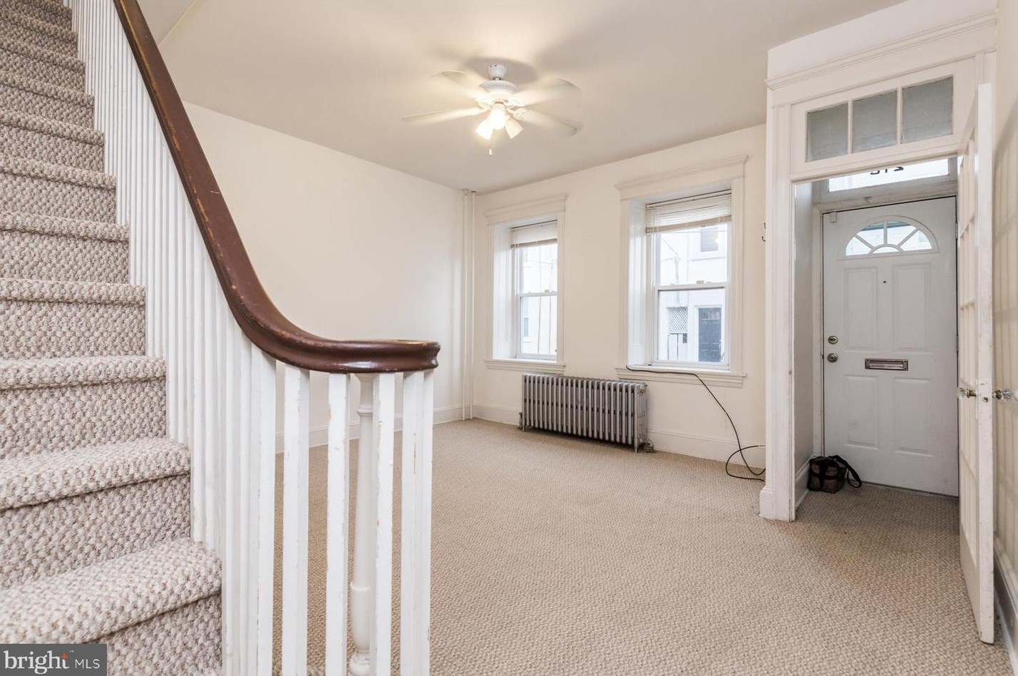 218 Grape St, Philadelphia PA  19128-4927 exterior