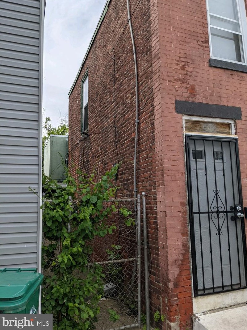 4649 Edmund St, Philadelphia, PA 19124-3409