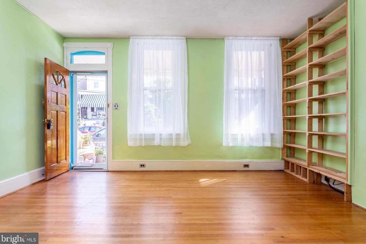 4338 Mitchell St, Philadelphia, PA 19128-3412