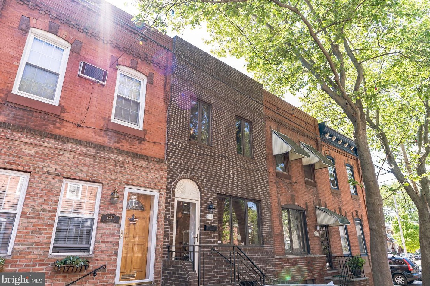 2451 Lambert St, Philadelphia, PA 19145-4211