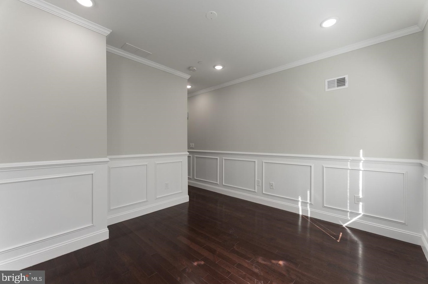 515 Sigel St, Philadelphia, PA 19148