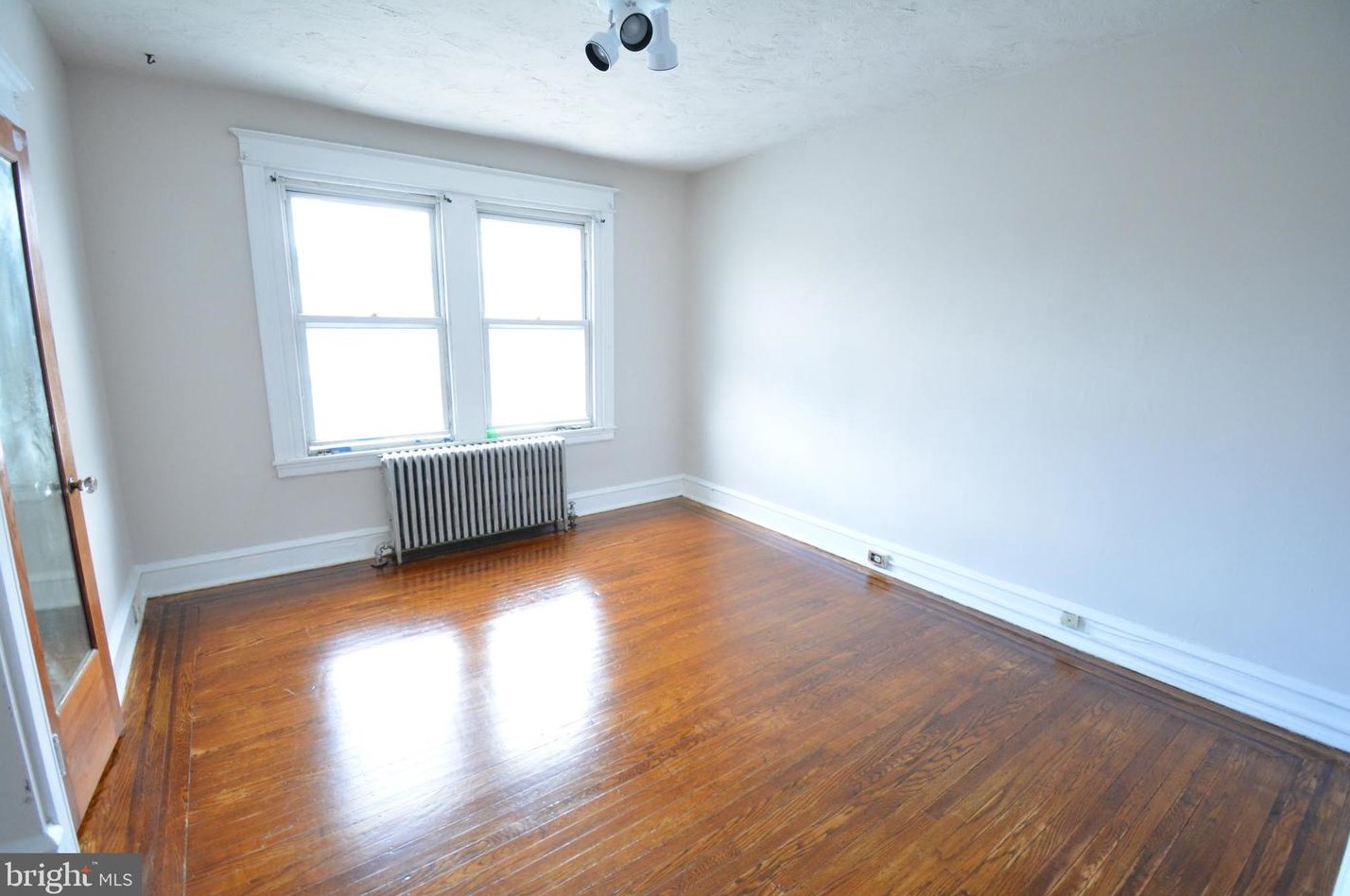 3308 W Allegheny Ave #2, Philadelphia, PA 19132