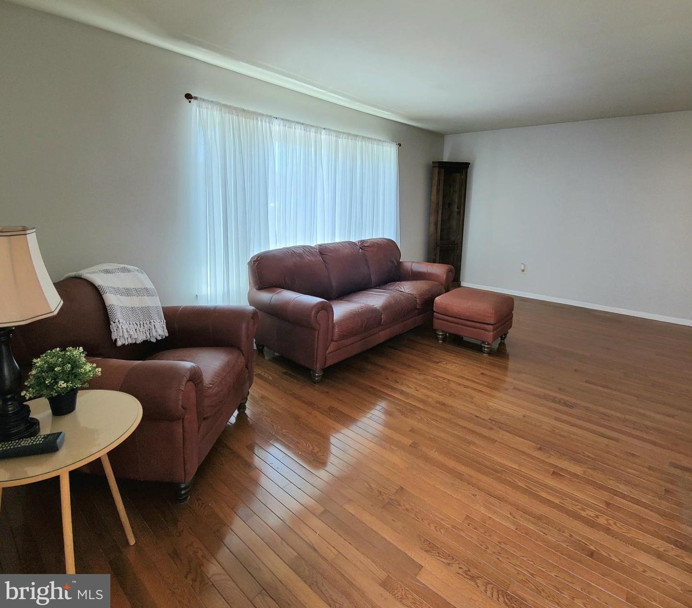 7916 Revere St, Philadelphia, PA 19152