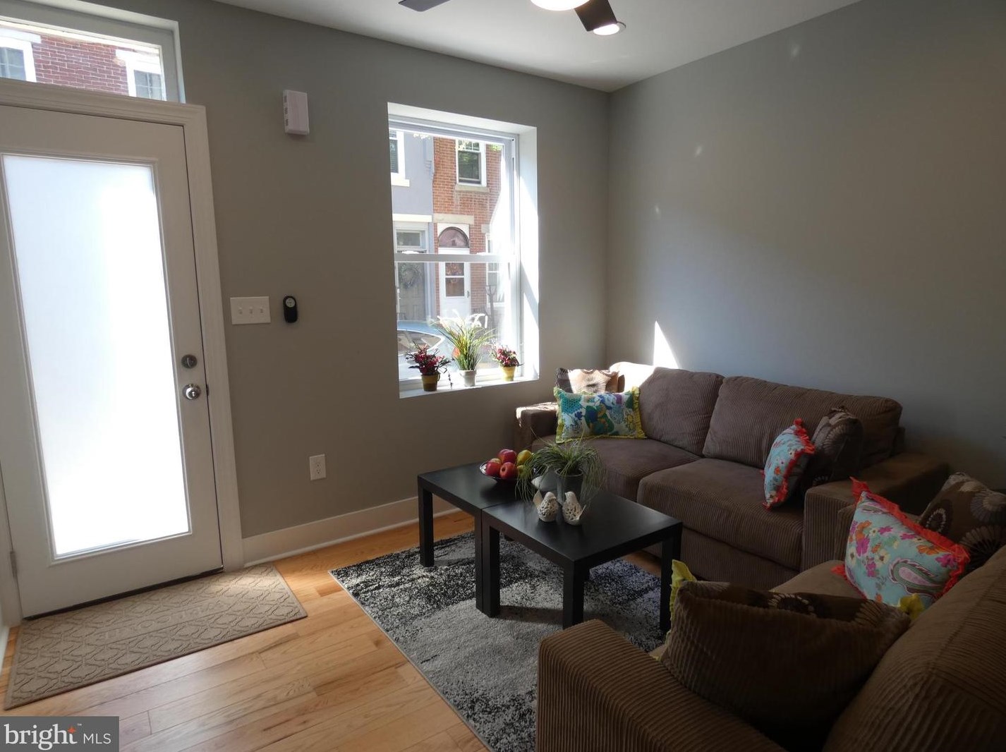 441 Flora St, Philadelphia PA  19125-3315 exterior