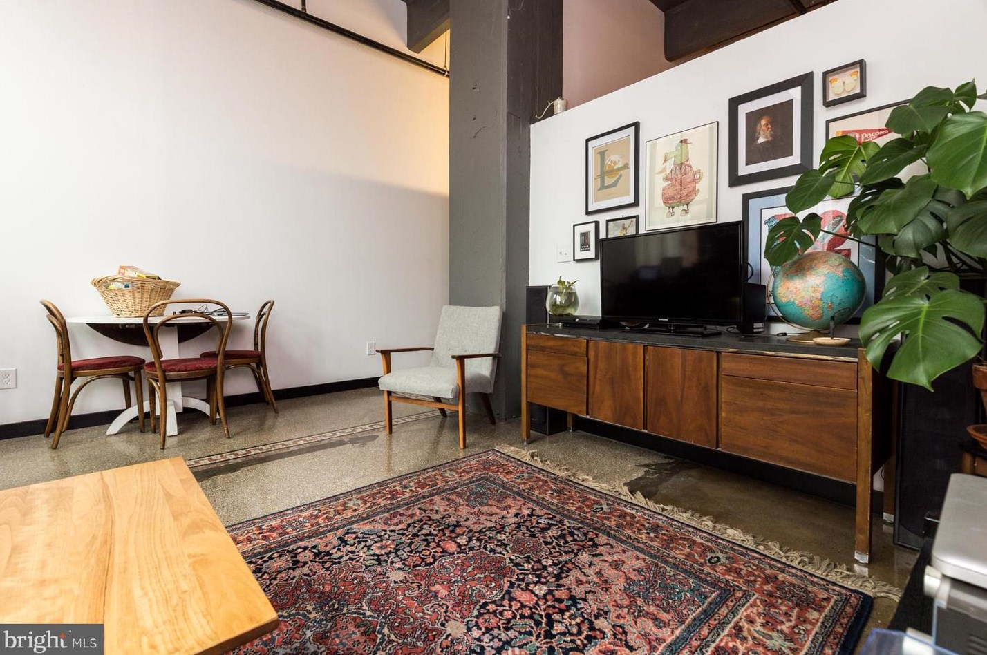1701 Tulip St, Philadelphia, PA 19125