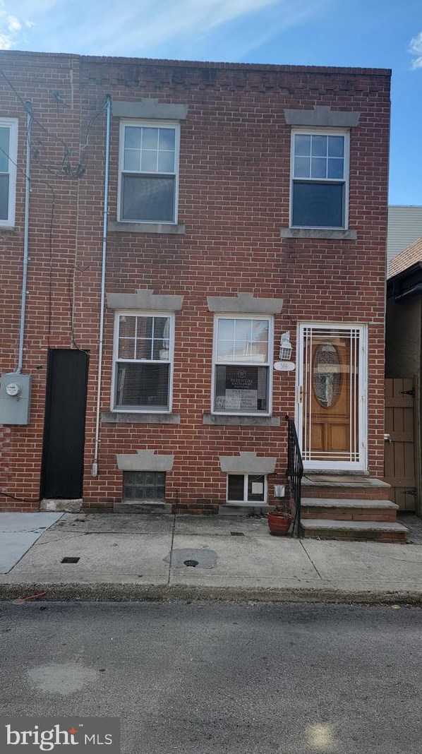 166 Sigel St, Philadelphia, PA 19148