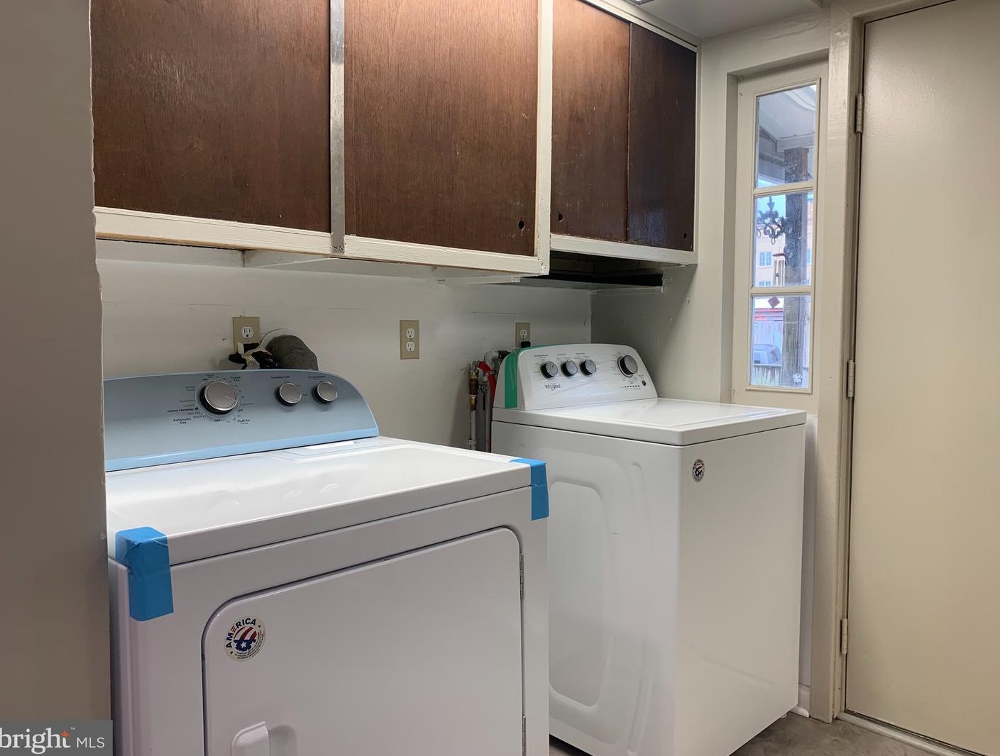 439 Roxborough Ave, Philadelphia PA  19128-3524 exterior