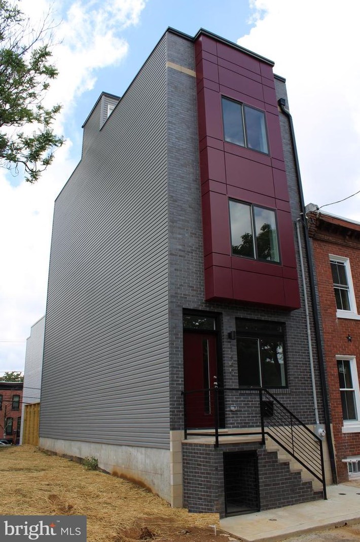 1440 Marston St, Philadelphia, PA 19146-3733