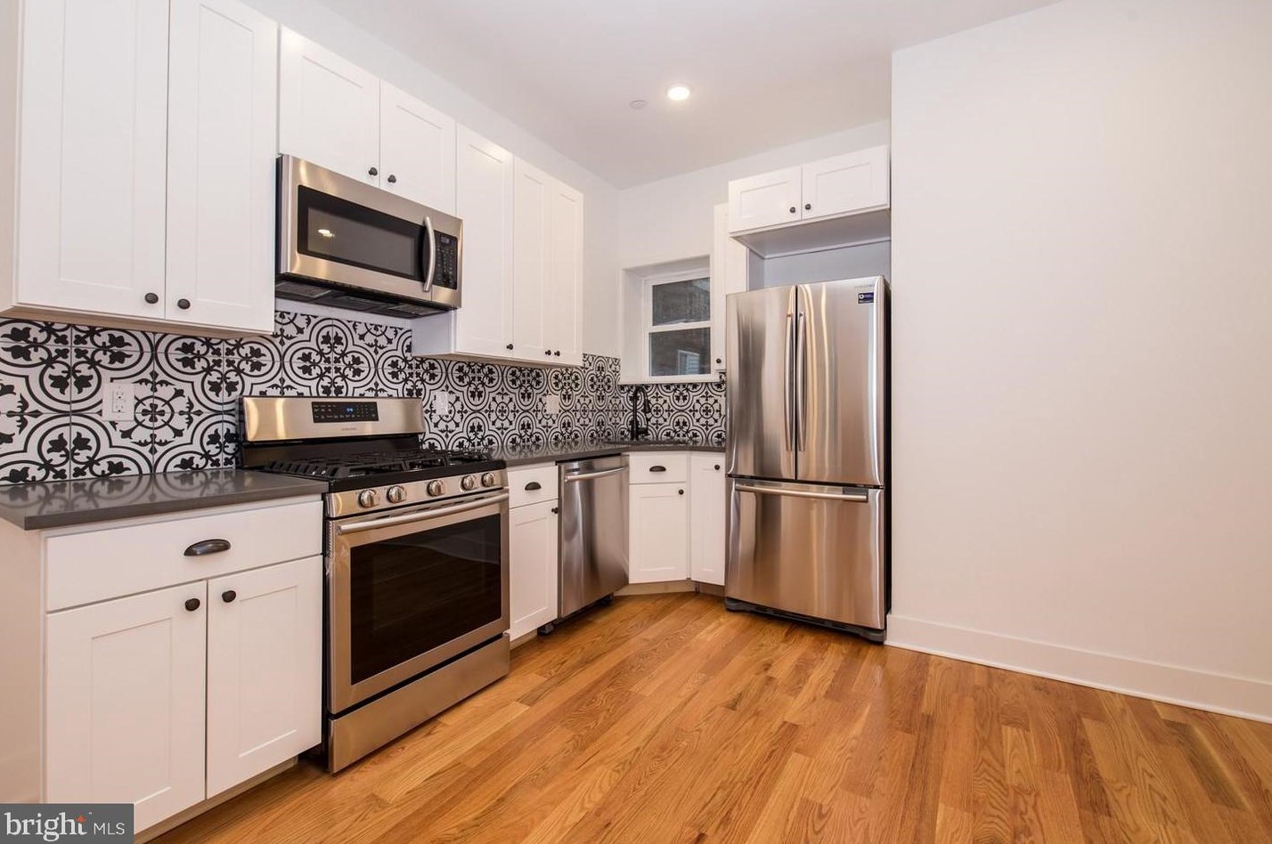 614 W Norris St #unit 1, Philadelphia, PA 19122