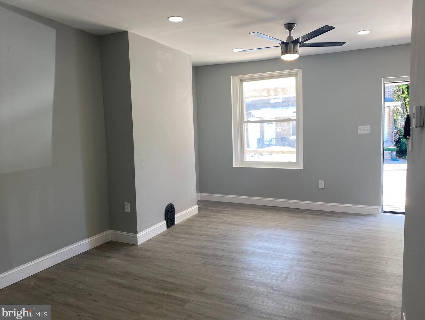 6337 N Lambert St, Philadelphia, PA 19138