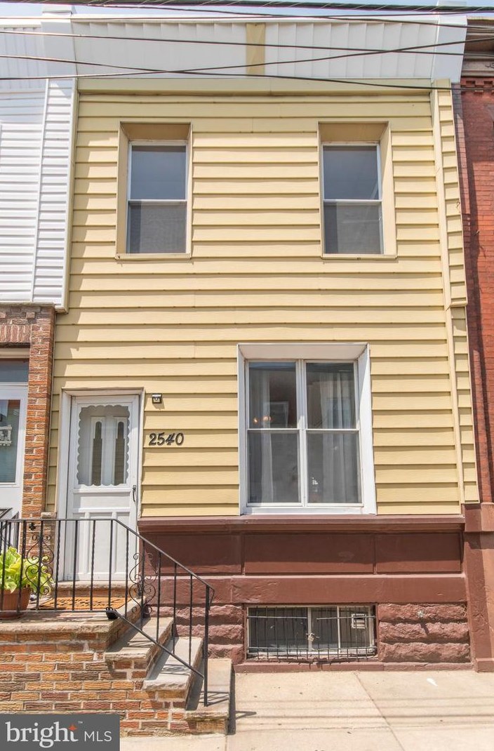 2540 Rosewood St, Philadelphia, PA 19145-4631