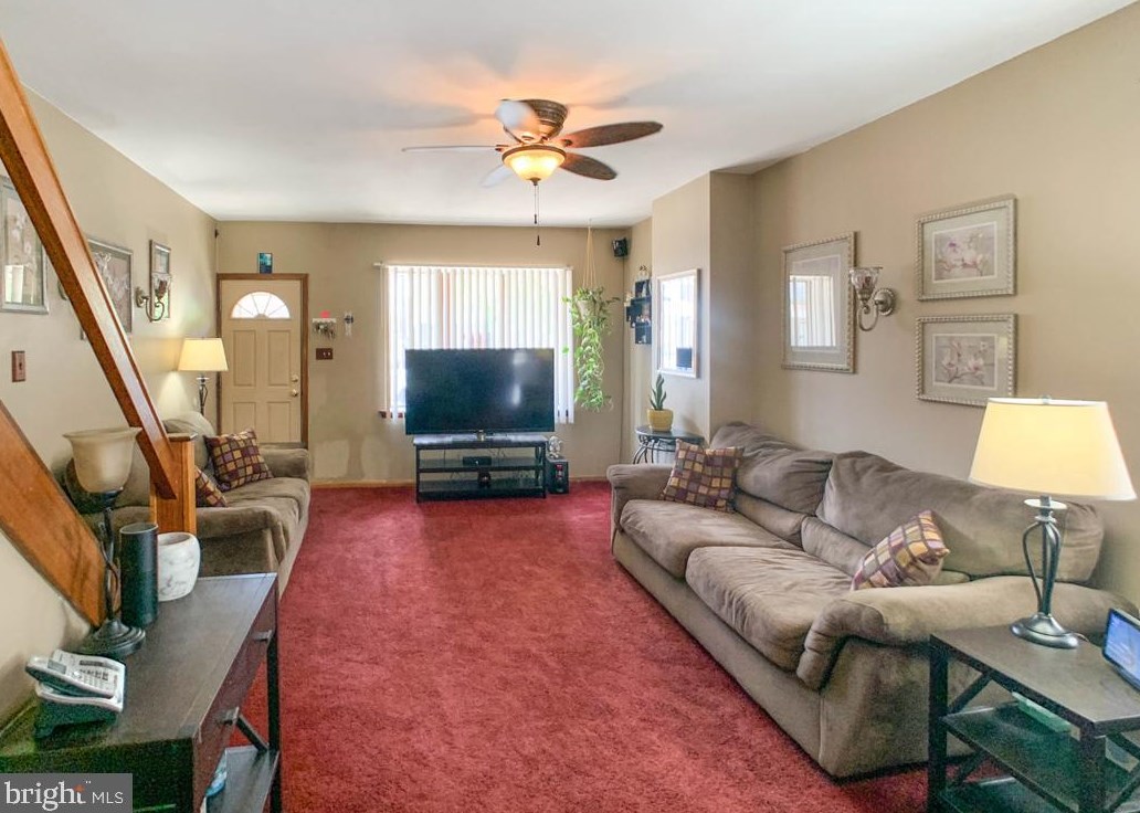 2507 Lefevre St, Philadelphia, PA 19137-1721