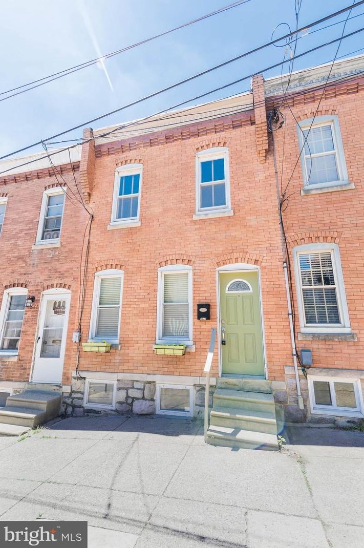 4638 Mansion St, Philadelphia, PA 19127-1113