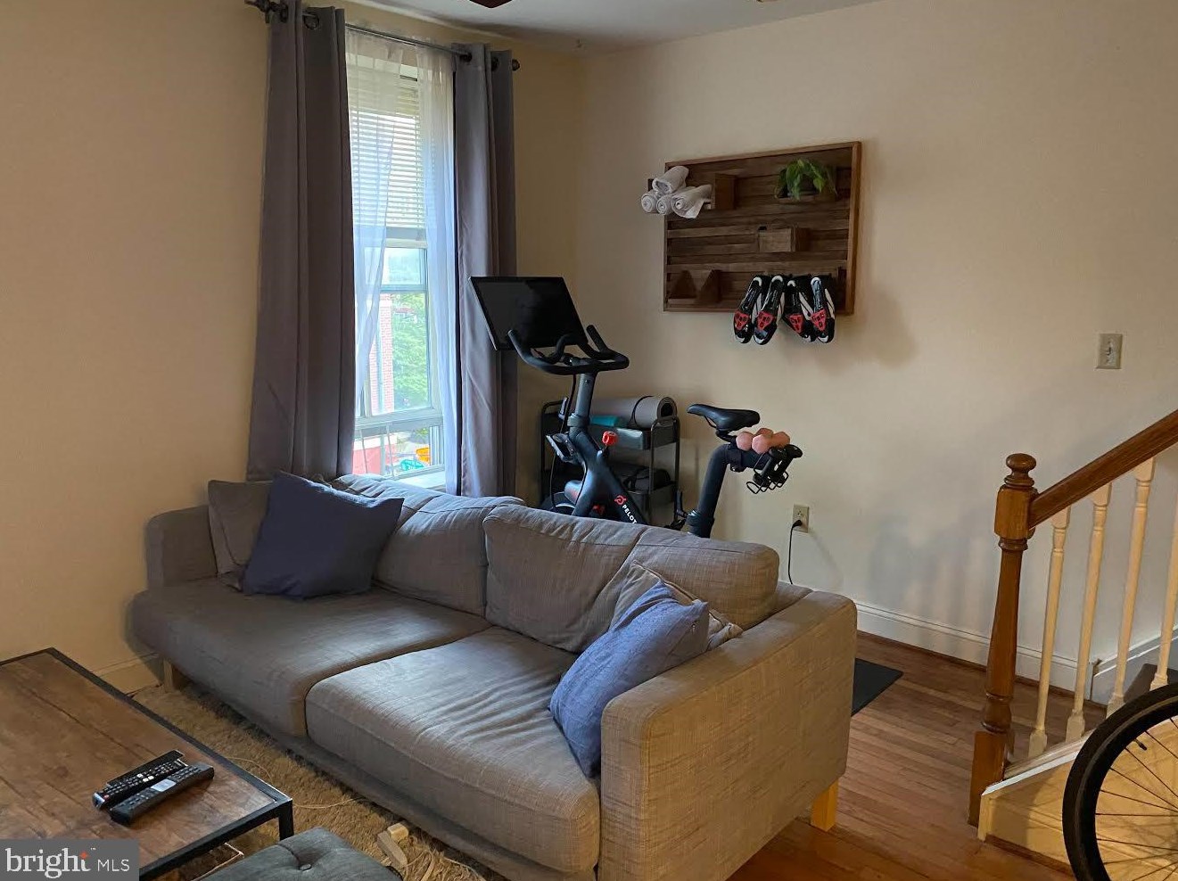 245 Race St #4, Philadelphia, PA 19106