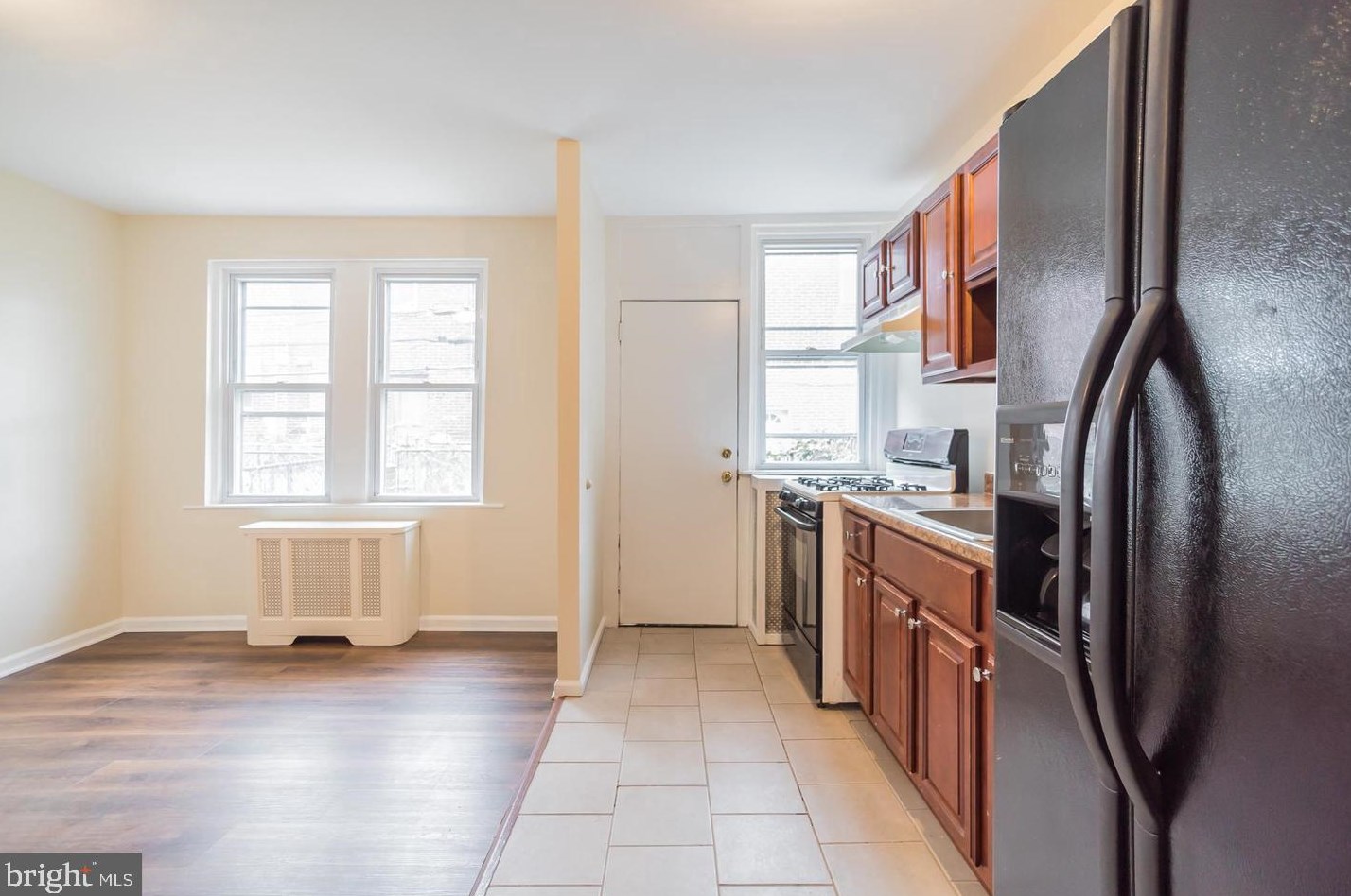 2002 S Bucknell St, Philadelphia, PA 19145