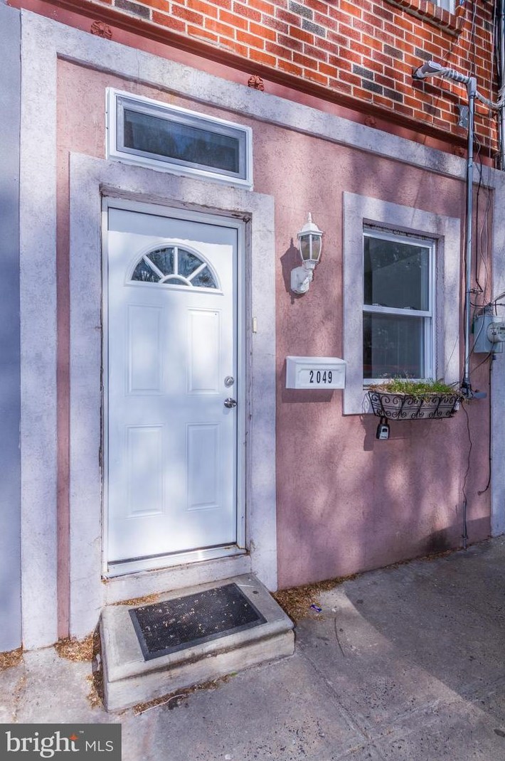 2049 Philip St, Philadelphia PA  19122-1614 exterior