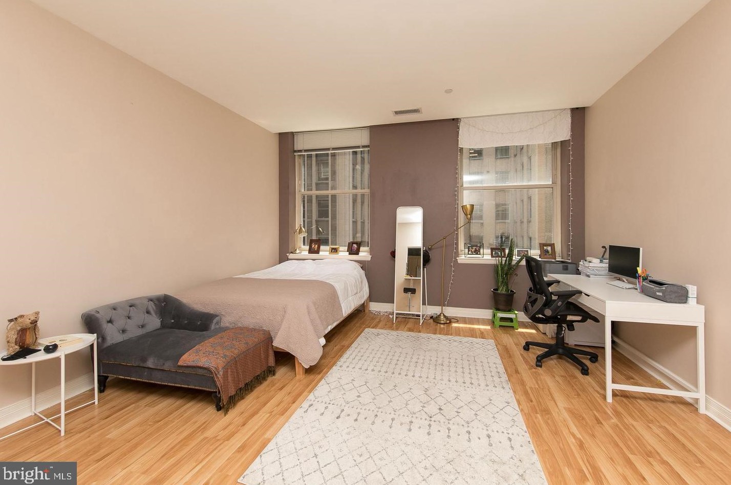 1600 Arch St #910, Philadelphia, PA 19103