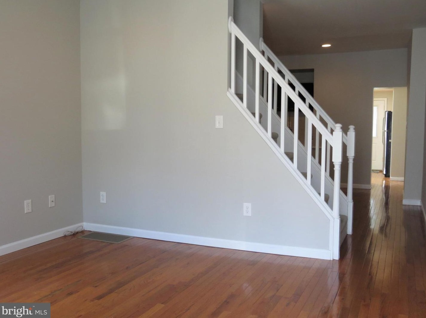 197 Dupont St, Philadelphia, PA 19127-1230