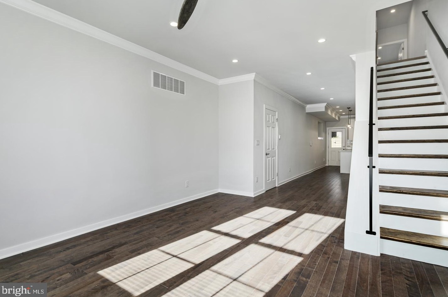 2211 Mifflin St, Philadelphia PA  19145-1902 exterior