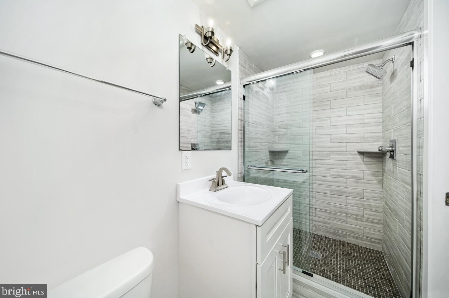 2211 Mifflin St, Philadelphia PA  19145-1902 exterior