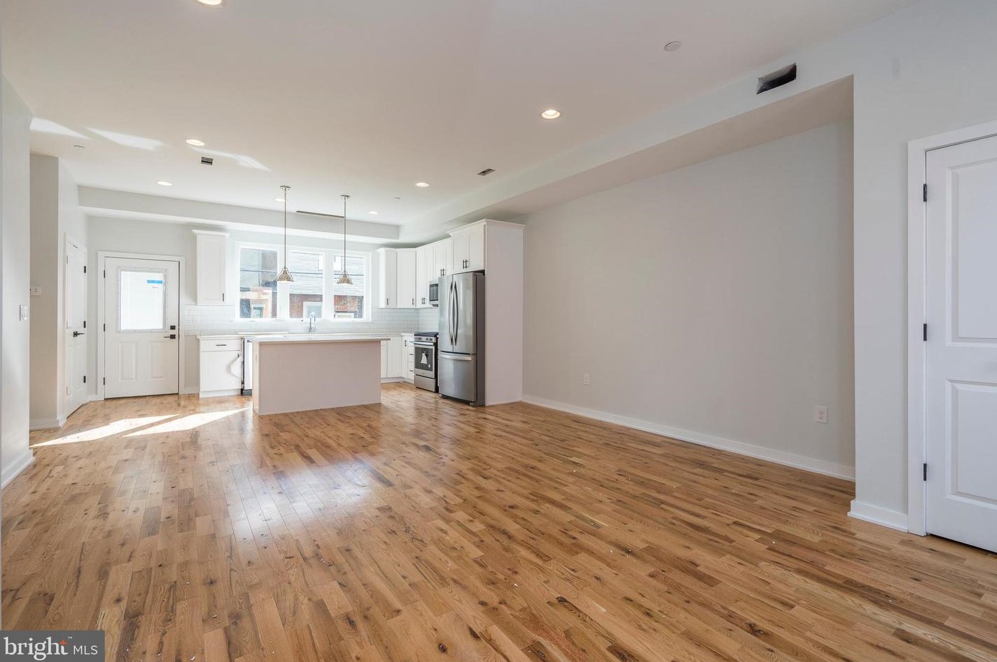 2538 Alter St #a, Philadelphia, PA 19146