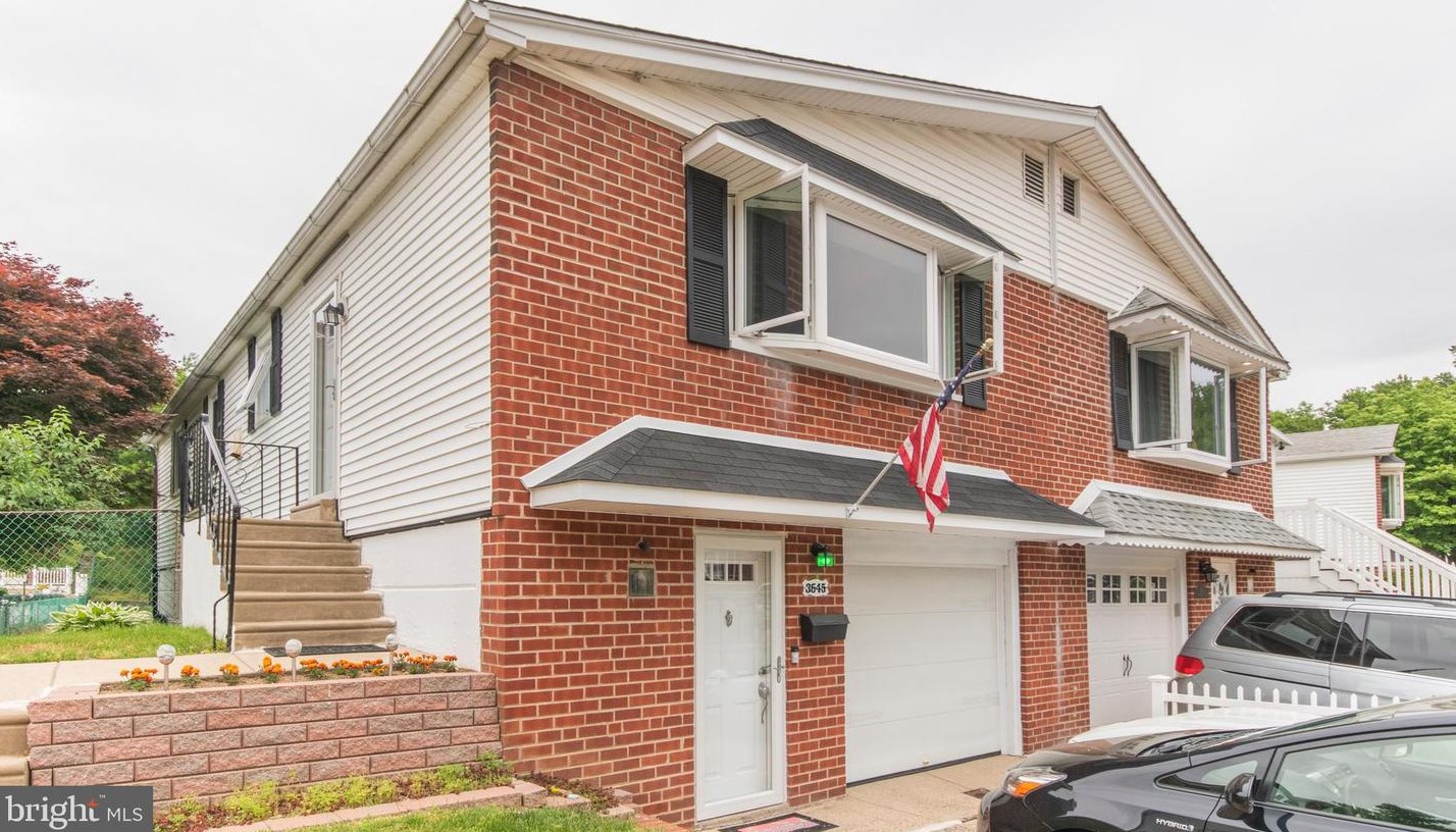 3645 Chesterfield Rd, Philadelphia, PA 19114-1805