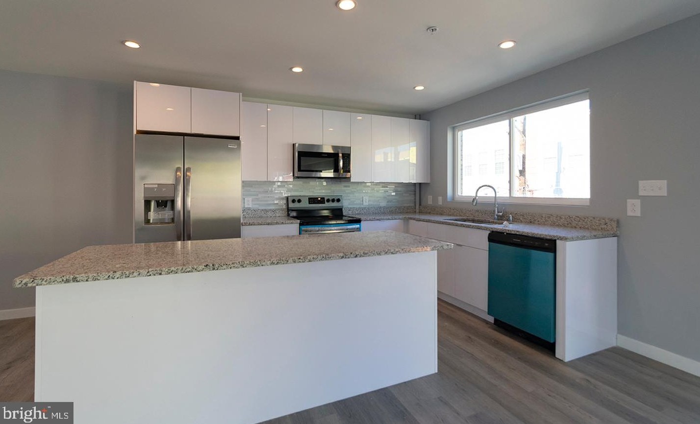 808 W Norris #unit E, Philadelphia, PA 19122