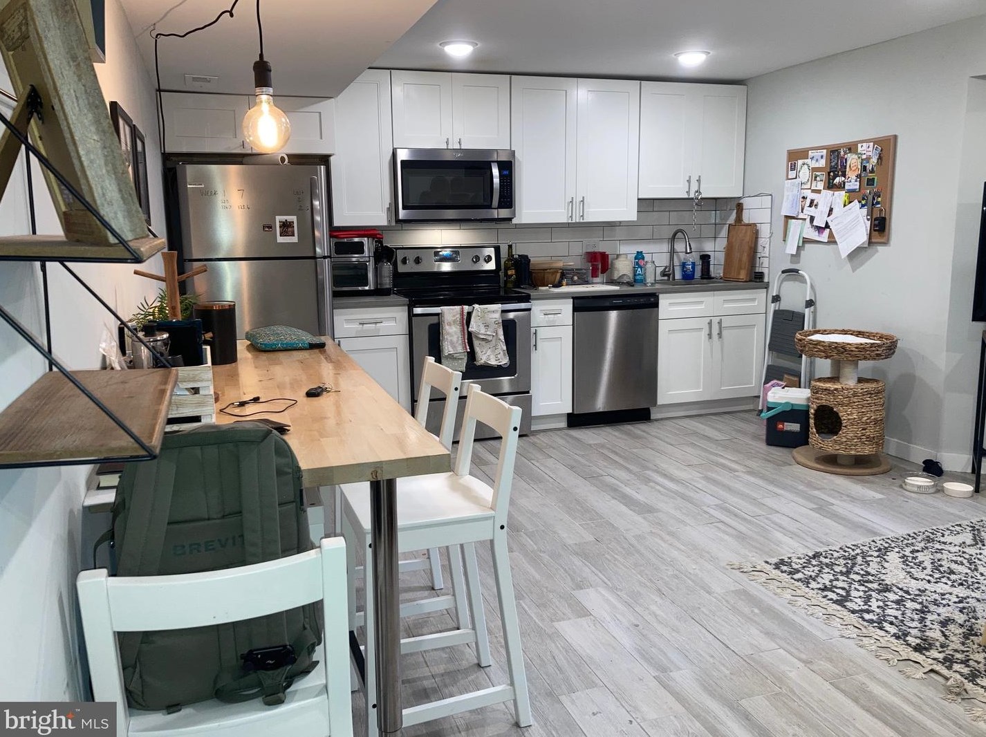 5301 Catharine St #3, Philadelphia, PA 19143