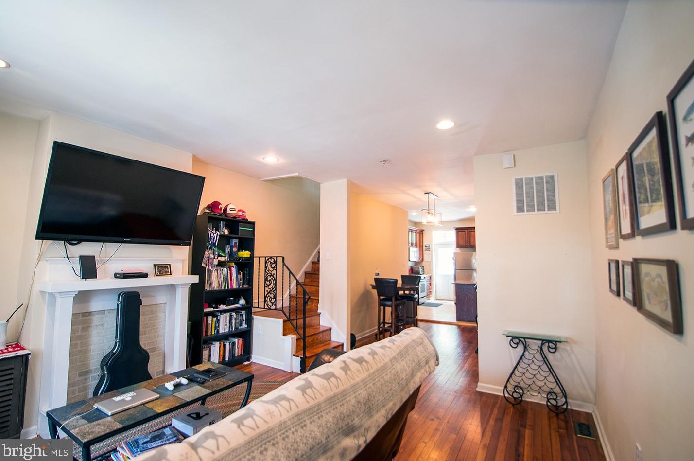 4021 Dexter St, Philadelphia, PA 19128