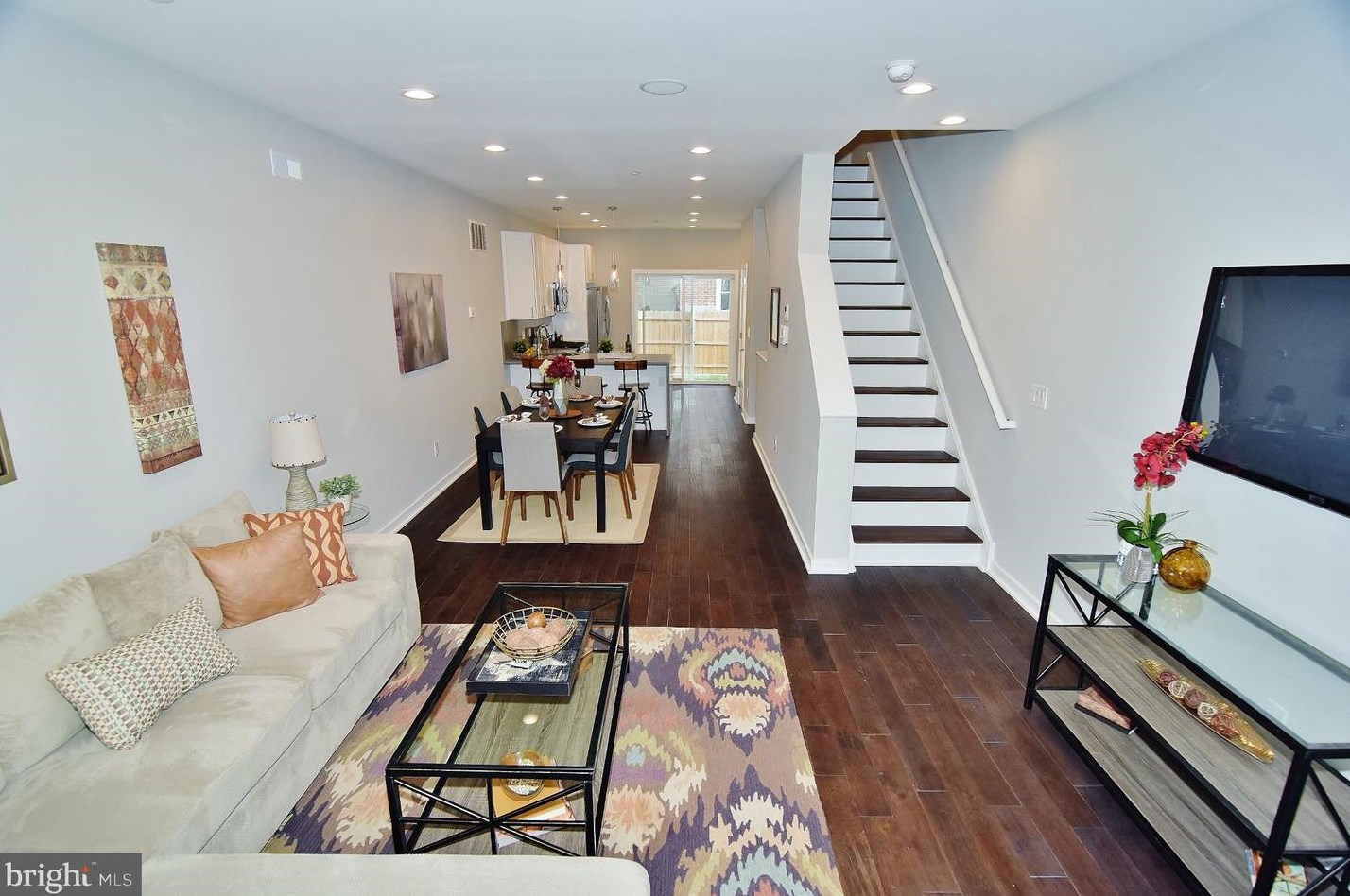 2830 Master St, Philadelphia, PA 19121-3646