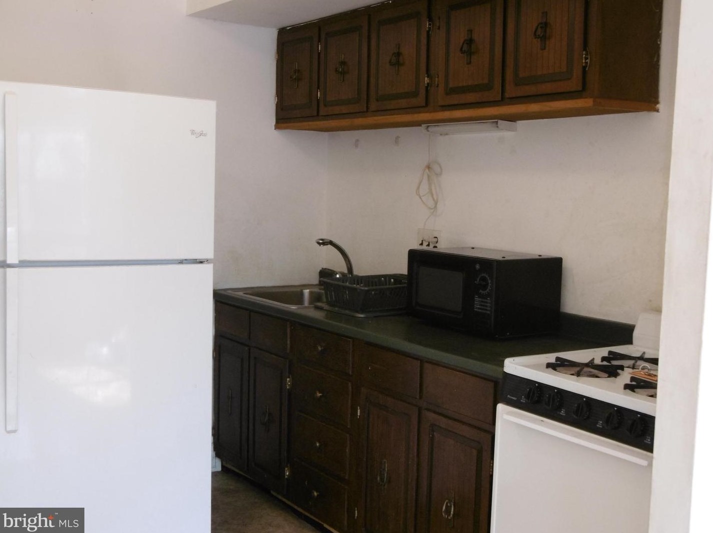 338 Ripka St #2, Philadelphia, PA 19128