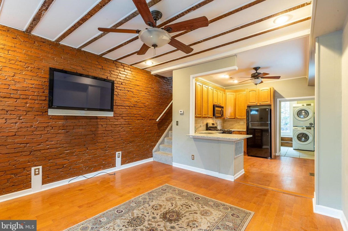 3903 Manor St, Philadelphia, PA 19128